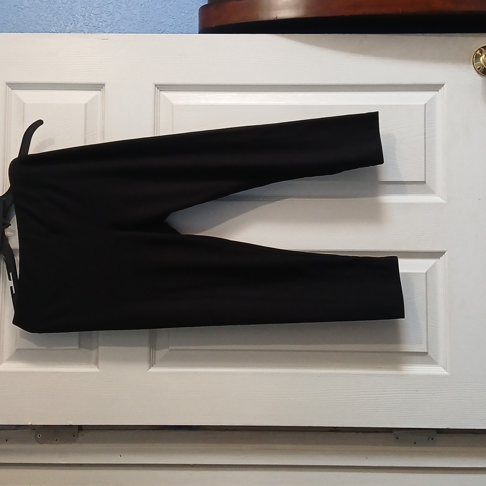 Time and Tru Black Stretch Leggings - Picture 9 of 9